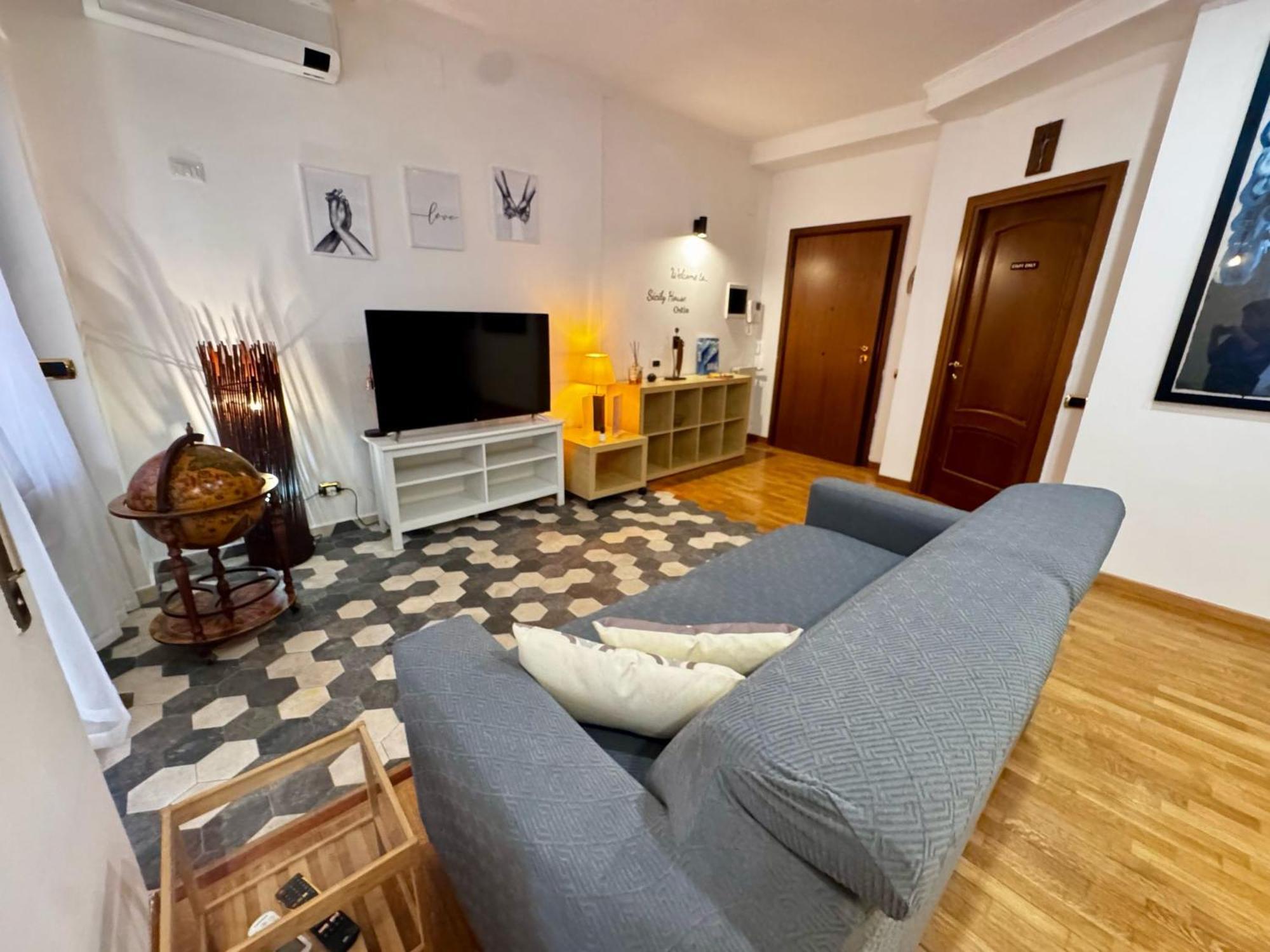 Sicily House * Lido di Ostia